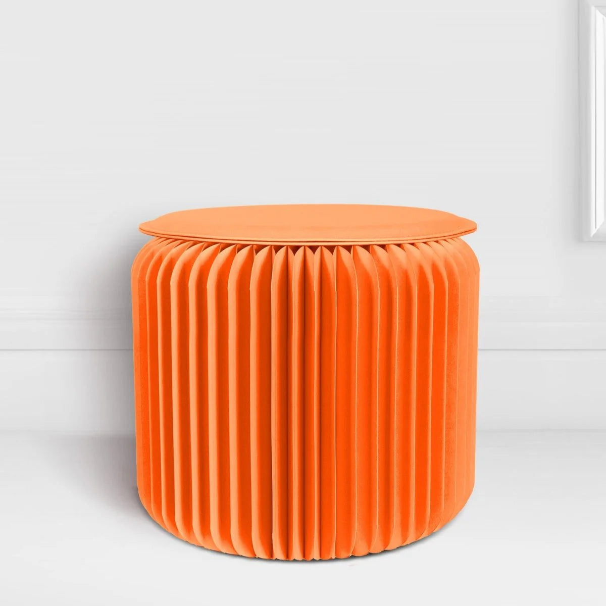 Tabouret pliable révolutionnaire